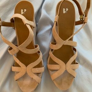 BP Tan Wedges